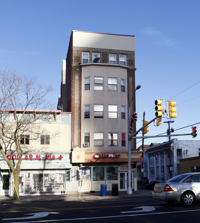 3301 Atlantic Ave in Atlantic City, NJ - Foto de edificio - Building Photo