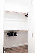 8705 Westcott Rd, Unit B in Houston, TX - Building Photo