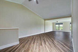 310 Dilegwa Way in Loudon, TN - Building Photo - Building Photo