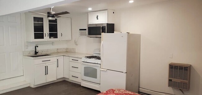14722 Greenleaf St in Sherman Oaks, CA - Building Photo - Building Photo