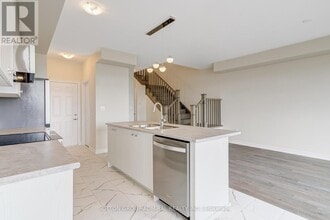 5 Vanilla Trl in Thorold, ON - Building Photo - Building Photo