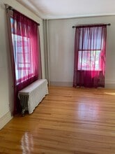 265 Norway St, Unit Mother-in-law apartment in Berlin, NH - Building Photo - Building Photo