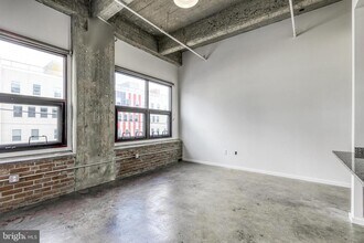 4800 Brown St in Philadelphia, PA - Building Photo - Building Photo