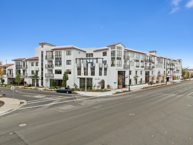 Villa Bella in Santa Clara, CA - Foto de edificio - Primary Photo