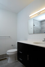 202 L St, Unit 3 in Boston, MA - Building Photo - Building Photo