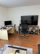 615 Orlando St in Edison, NJ - Building Photo - Building Photo