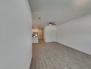2197 Windward Cay Ln in Middleburg, FL - Building Photo - Building Photo