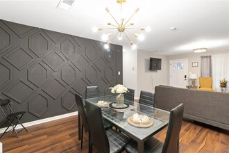 1643 Mary George Ave NW in Atlanta, GA - Building Photo - Building Photo
