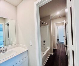 17327 Ridge Dr in Barrett, TX - Building Photo - Building Photo