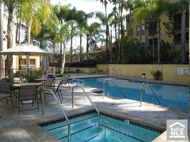 The Palms On Hathaway in Long Beach, CA - Foto de edificio - Other