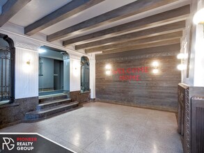 3320 W Wrightwood Ave in Chicago, IL - Building Photo - Building Photo