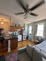 1100 Commonwealth Ave, Unit 21 in Boston, MA - Building Photo