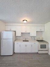 5626 Sixth Ave in Ft. Myers, FL - Building Photo - Building Photo