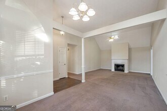 659 Lora Smith Rd in Newnan, GA - Building Photo - Building Photo