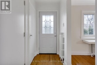 71 Royalavon Crescent in Toronto, ON - Building Photo - Building Photo