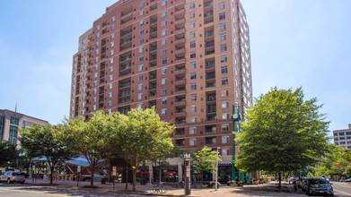 Virginia Square in Arlington, VA - Foto de edificio - Building Photo