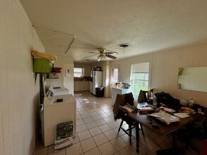 517 N Lydia Ave in Stephenville, TX - Building Photo - Building Photo