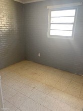 704 13th St in Lafayette, LA - Building Photo - Building Photo