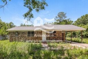 408 Cleveland St in Walterboro, SC - Building Photo