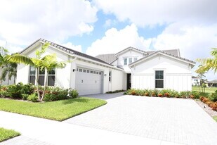 15192 Wildwood Cir in Westlake, FL - Building Photo
