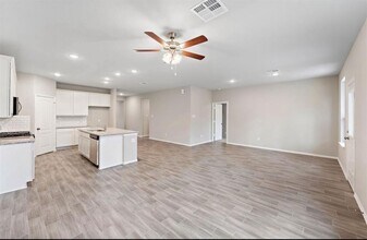5735 Tabula Rasa Dr in Katy, TX - Building Photo - Building Photo