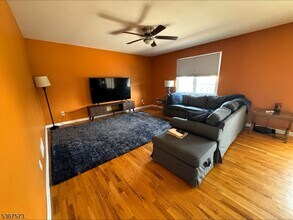 1201 Dukes Pkwy E in Manville, NJ - Building Photo - Building Photo