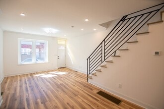 2411 S Percy St in Philadelphia, PA - Building Photo - Building Photo