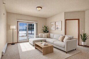 Grand River Estates in St. Cloud, MN - Building Photo