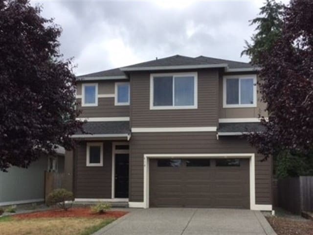 property at 614 206th St Ct E