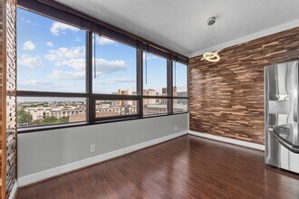 5150 Hidalgo St, Unit 806 in Houston, TX - Building Photo - Building Photo