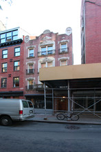 228 Elizabeth St in New York, NY - Building Photo - Building Photo