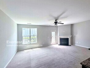 1015 Skyler Ln in Durham, NC - Building Photo - Building Photo