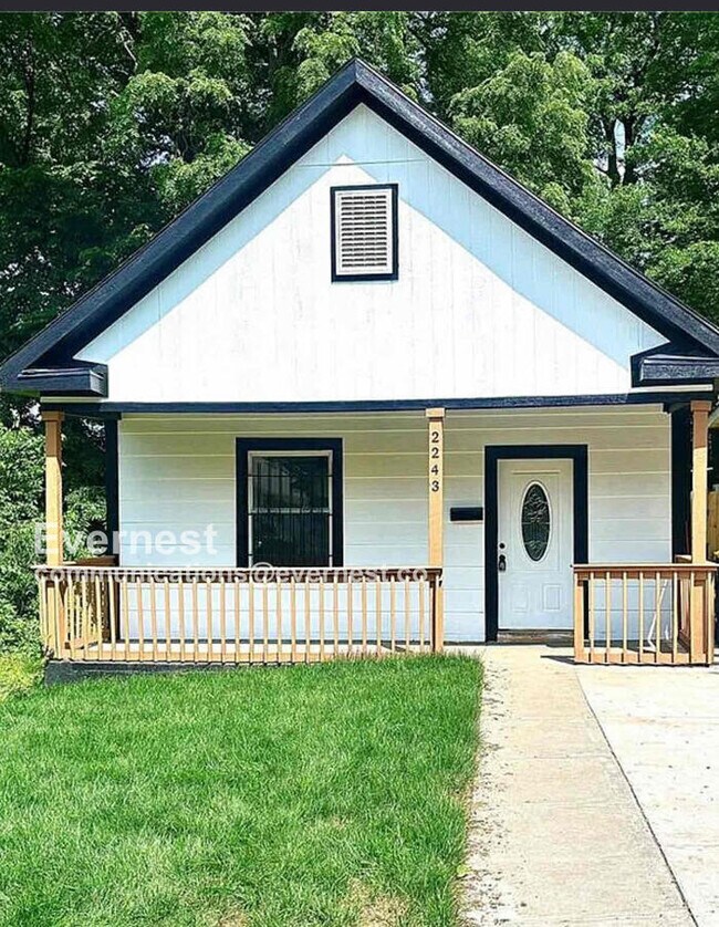 property at 2243 Spruce Ave