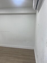 1631 NW 29th Ave in Miami, FL - Building Photo - Building Photo