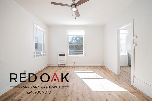 property at 960 S Oxford Ave
