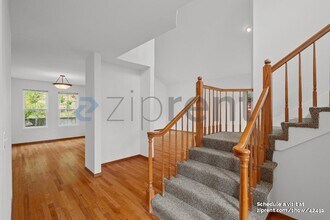 2643 Spring Oaks Dr in Santa Rosa, CA - Building Photo - Building Photo