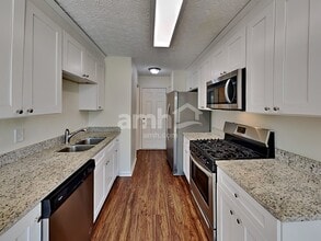 114 Nacoochee Way in Canton, GA - Building Photo - Building Photo