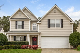 385 Shadowbrooke Cir SW in Loganville, GA - Building Photo