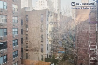 88 East End Ave in New York, NY - Building Photo - Building Photo