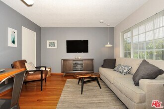 313 Mildred Ave in Los Angeles, CA - Building Photo - Building Photo