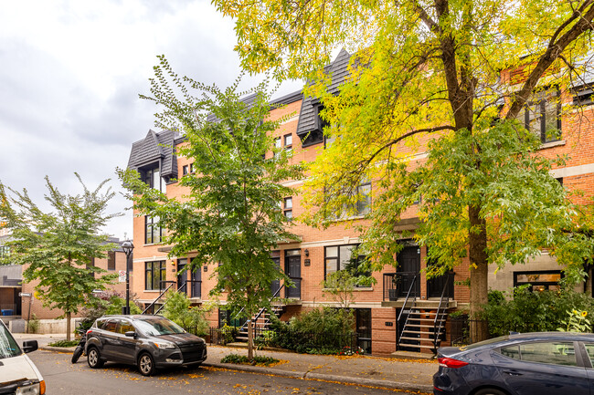 882-904 De La Gauchetière Rue E in Montréal, QC - Building Photo - Building Photo