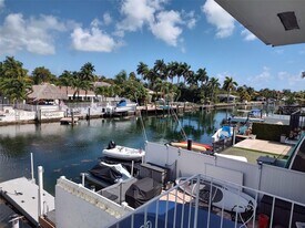 2061 NE 123rd St in North Miami, FL - Building Photo