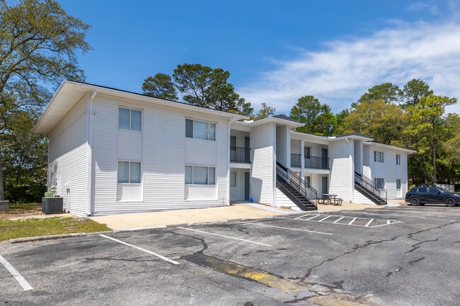 Solis at Niceville in Niceville, FL - Foto de edificio - Building Photo