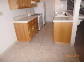 8967 El Mirador Dr in Elk Grove, CA - Building Photo