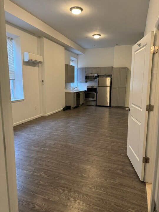 1530 N 17th St in Philadelphia, PA - Building Photo