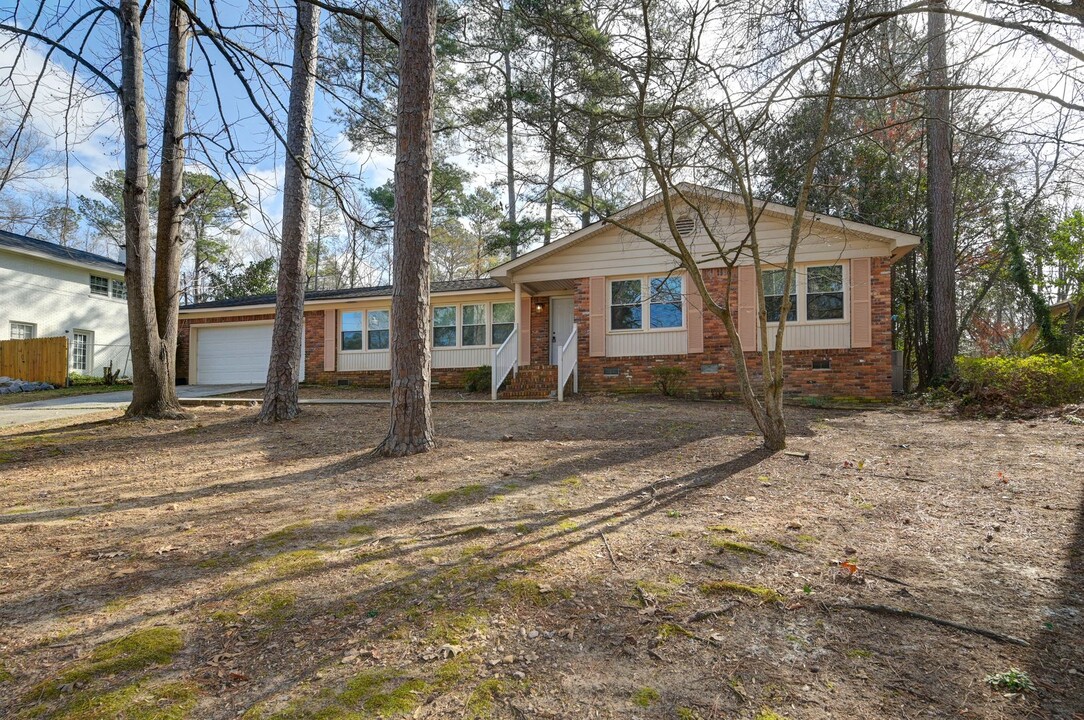 2522 Rolling Pines Rd in Columbia, SC - Building Photo