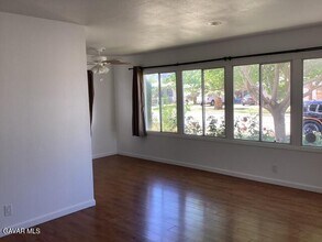 38594 Friendly in Lake Los Angeles, CA - Building Photo - Building Photo