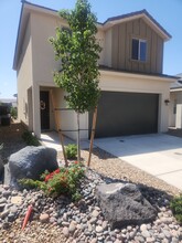 359 S Deep Creek Dr in Washington, UT - Foto de edificio - Building Photo