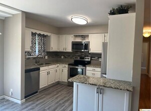 7201 S 148th St in Omaha, NE - Building Photo - Building Photo