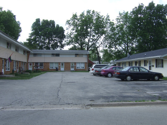 531-535 Pearl Ave in Loves Park, IL - Building Photo - Building Photo